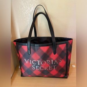 Victoria’s Secret Buffalo Plaid tote EUC